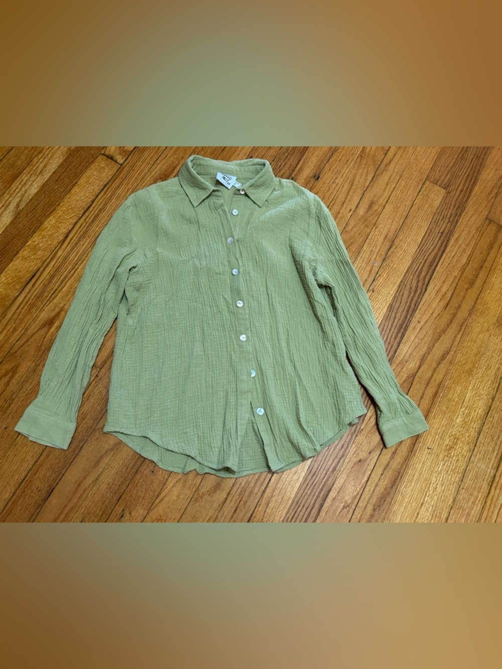 Princess Polly Women’s Oversized‎ Lightweight Gauzy Button Up Blouse Green 2